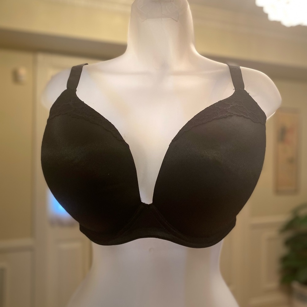 NWT Dream Fit - Woman’s black underwire bra w/small padding, Size: 42DDD